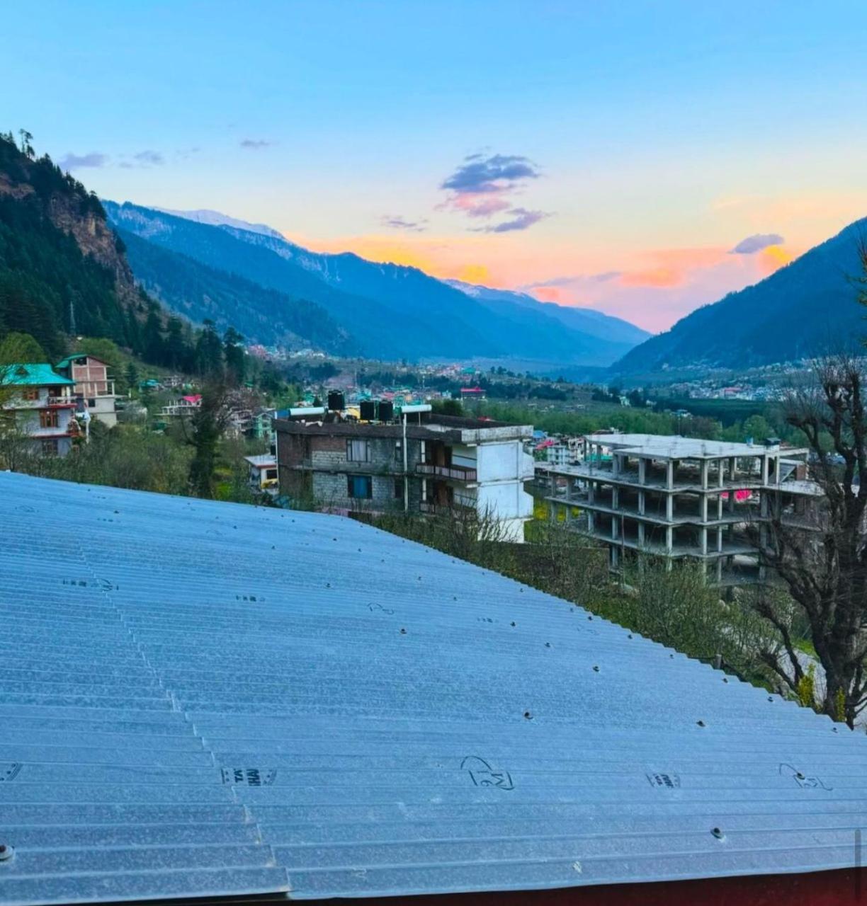 Hotel Himachal Heights 马拉里 外观 照片